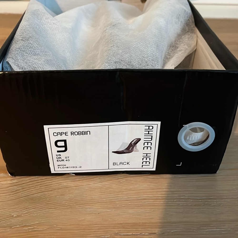 Cape Robbin AHMEE Clear Slip on crystal heels NWT - Picture 12 of 12